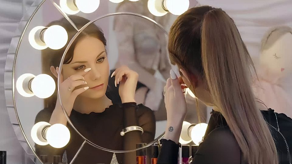 意大利极品尤物女神【Rebecca Volpetti】匈牙利颜值小浪逼【Liz Ocean】联袂出演